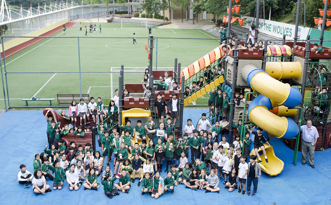 Year 3 and 4 students on the "Pirate Ship" with author, Sarah Brennan